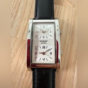 Aviator dual time silver tone curvex black leather dress watch NEW BATTERY
